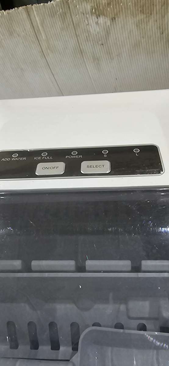 COUNTERTOP ICE MAKER(UNUSED CONDITION)