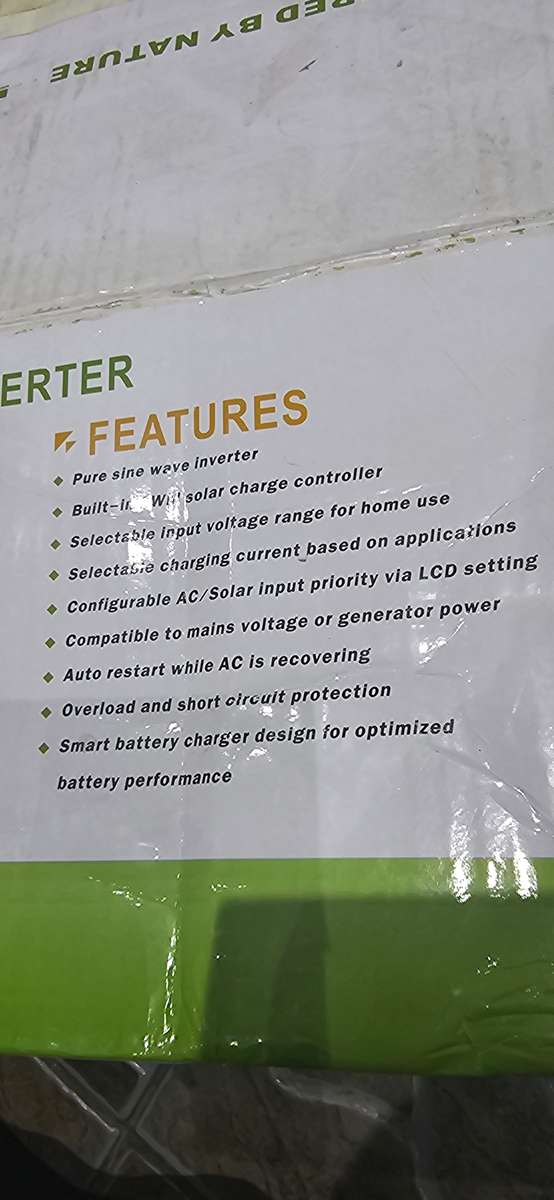 1.5/3KVA PURE SINEWAVE HYBRID SOLAR INVERTER(UNUSED)SEE DESCRIPTION