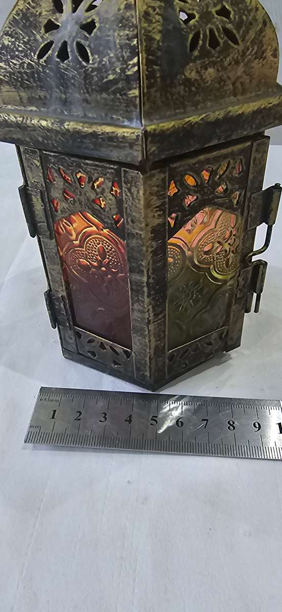 CLASSIC ARABIC STYLE TABLE CANDLEHOLDER LANTERN(METAL AND GLASS) 18CM HEIGHT