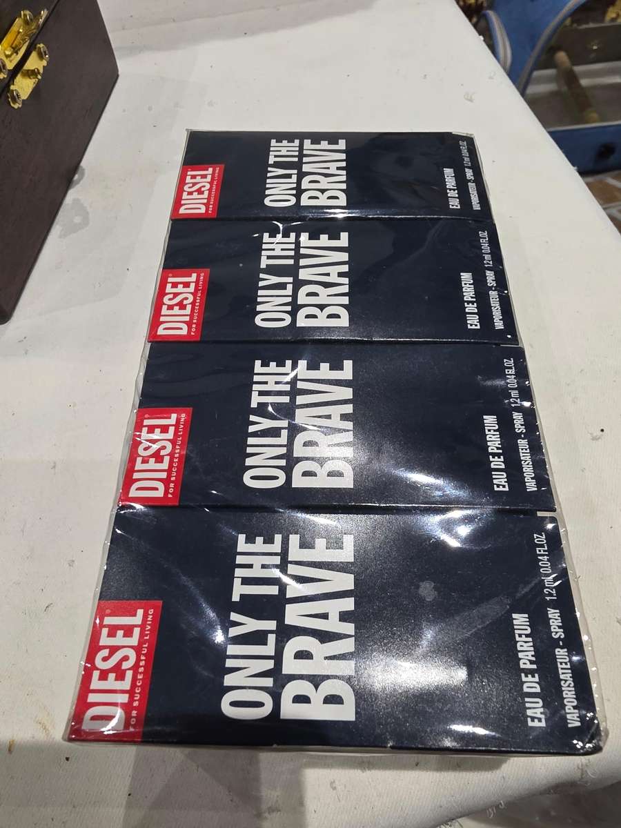 Pack of 8 Original Mens Diesel French Eau de Perfum (8 x 1.2ml)