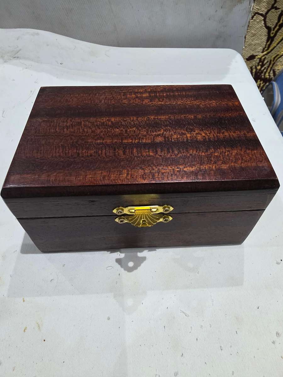 Solid Wood Jewelry Box (15 x 10 x 8cm)