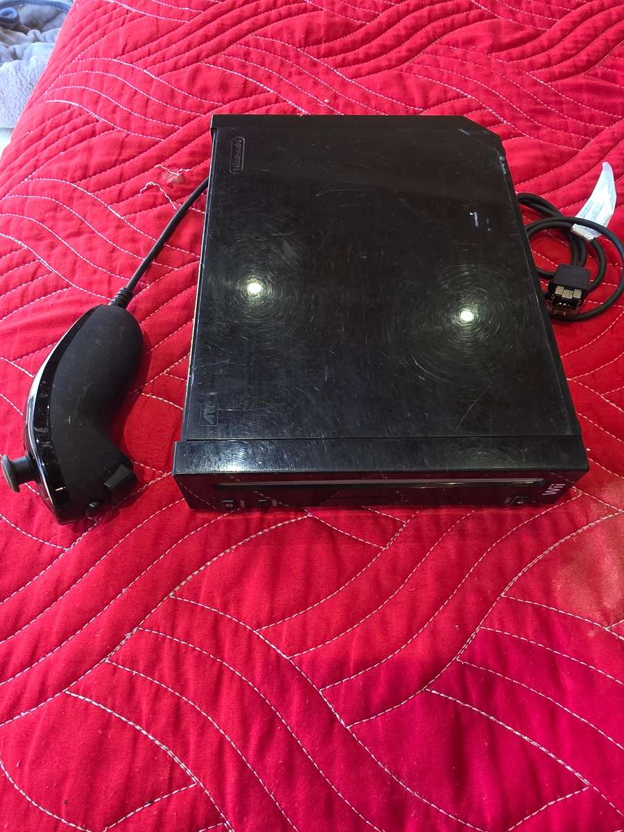 NINTENDO WII BLACK INCL.A NUNCHUK ADAPTER