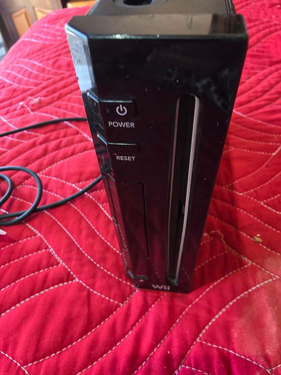 NINTENDO WII BLACK INCL.A NUNCHUK ADAPTER