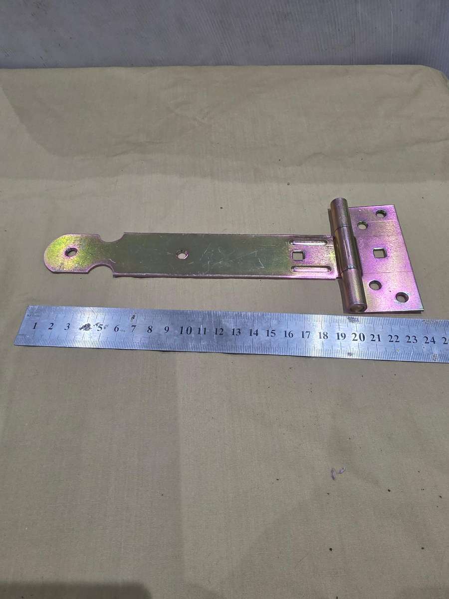 4 PIECE METAL T HINGES