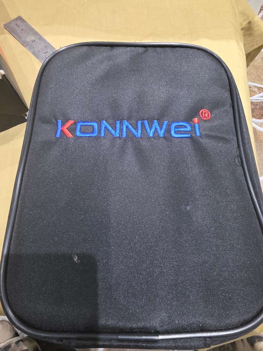 KONWEI OBD11 SCANNER KW808