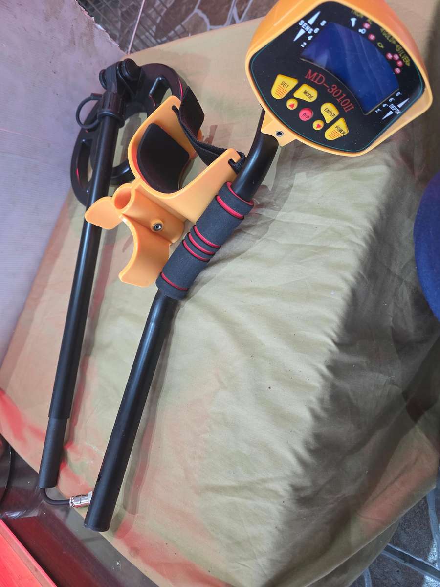 GOLD SNIPER METAL DETECTOR
