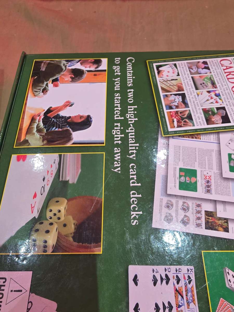 200 CARD GAMES INCL. 2 DECK PLAYING CARDS