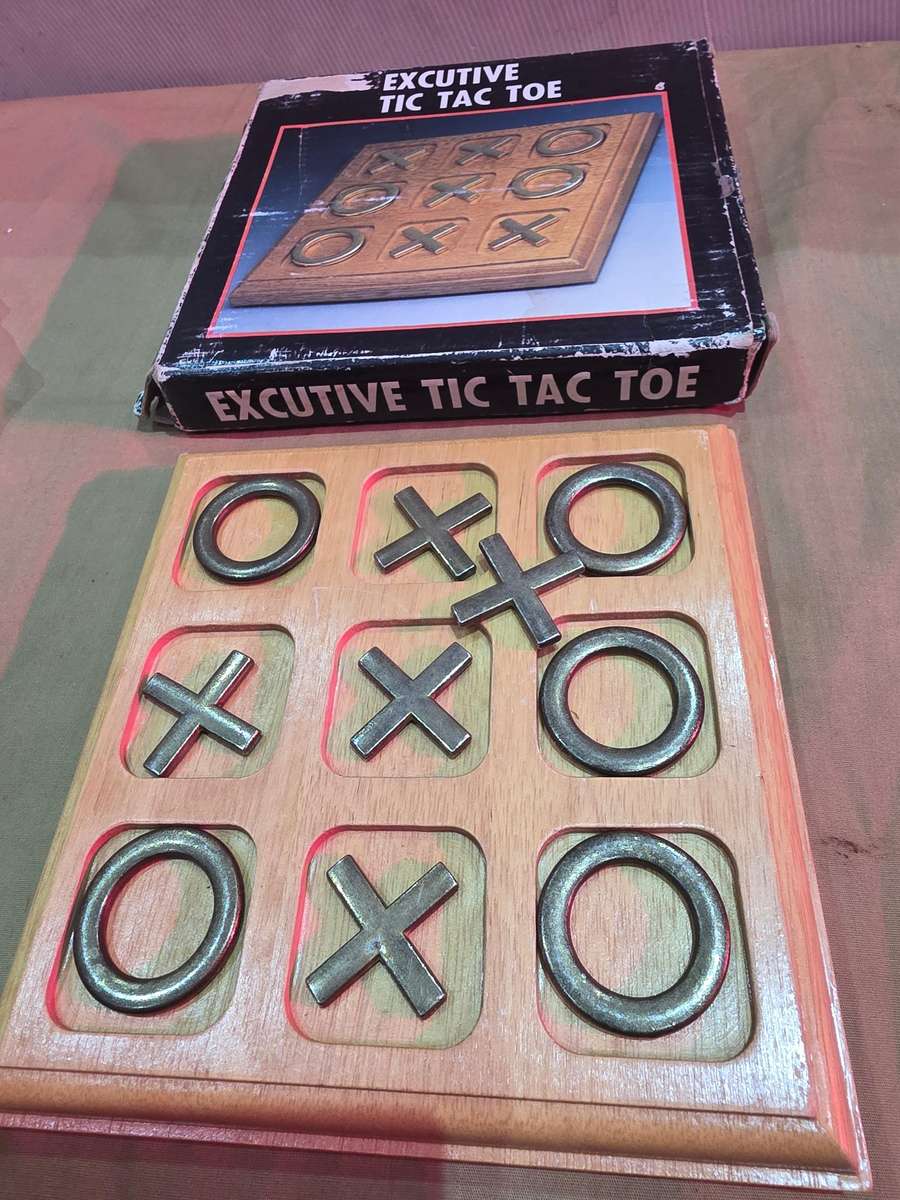 BRASS ON OAK EXCUTIVE TIC TAC TOE(X &O) GAME
