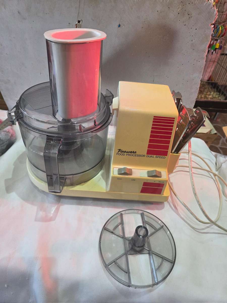 VINTAGE PINEWARE FOOD PROCESSOR WITH ALL ATTACHMENTS