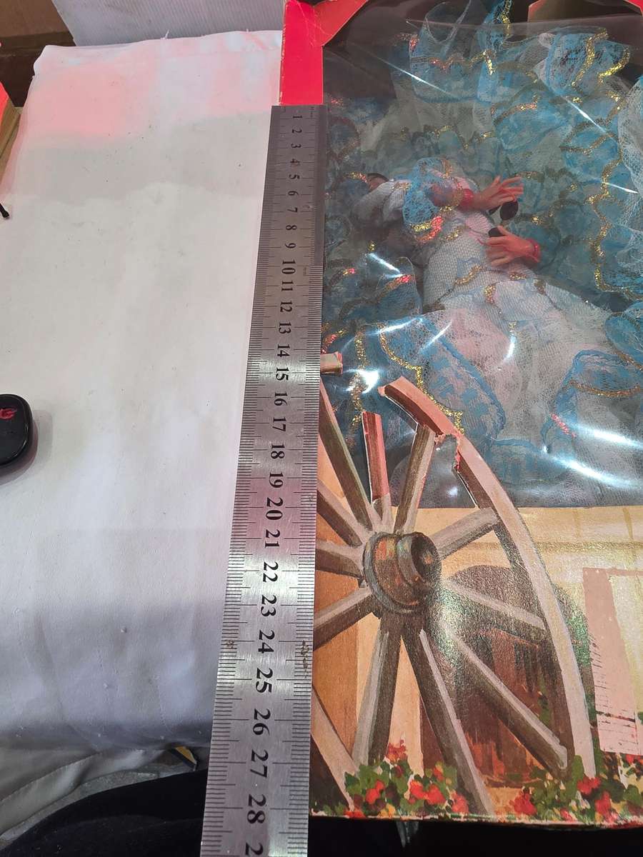 VINTAGE SPANISH CHICKLANA DANCING DOLL IN ORIGINAL BOX(UNOPENED)