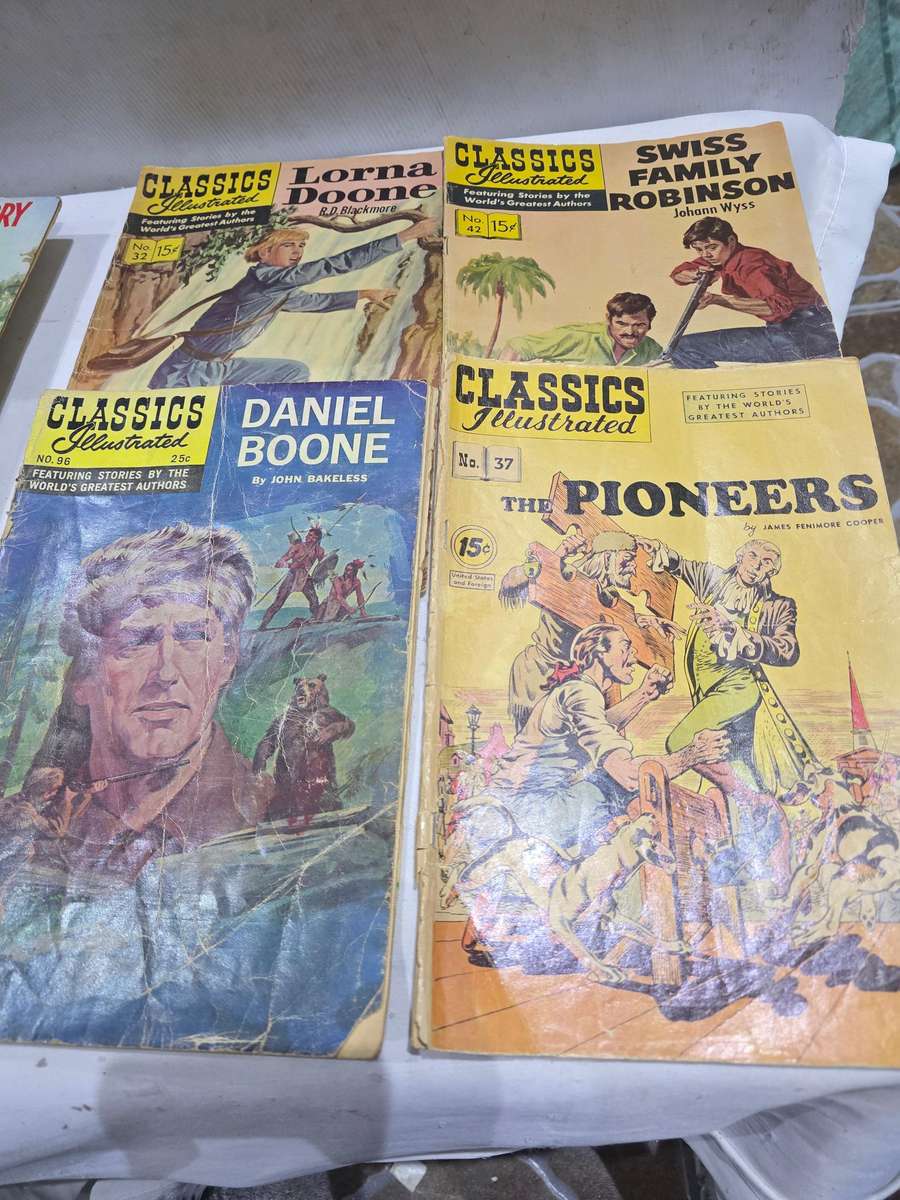 13 x CLASSIC ILLUSTRATED PAPERBACK COMICS(1964- 1970)