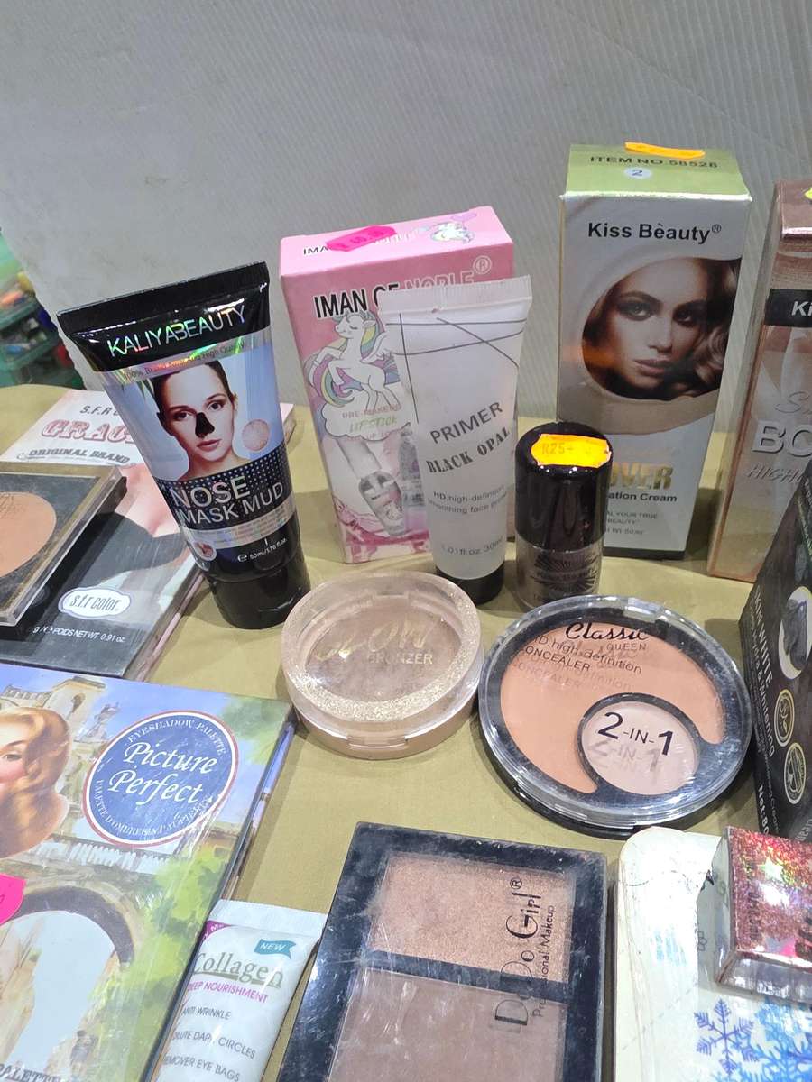 Joblot 29 Sets Face Makeup Products