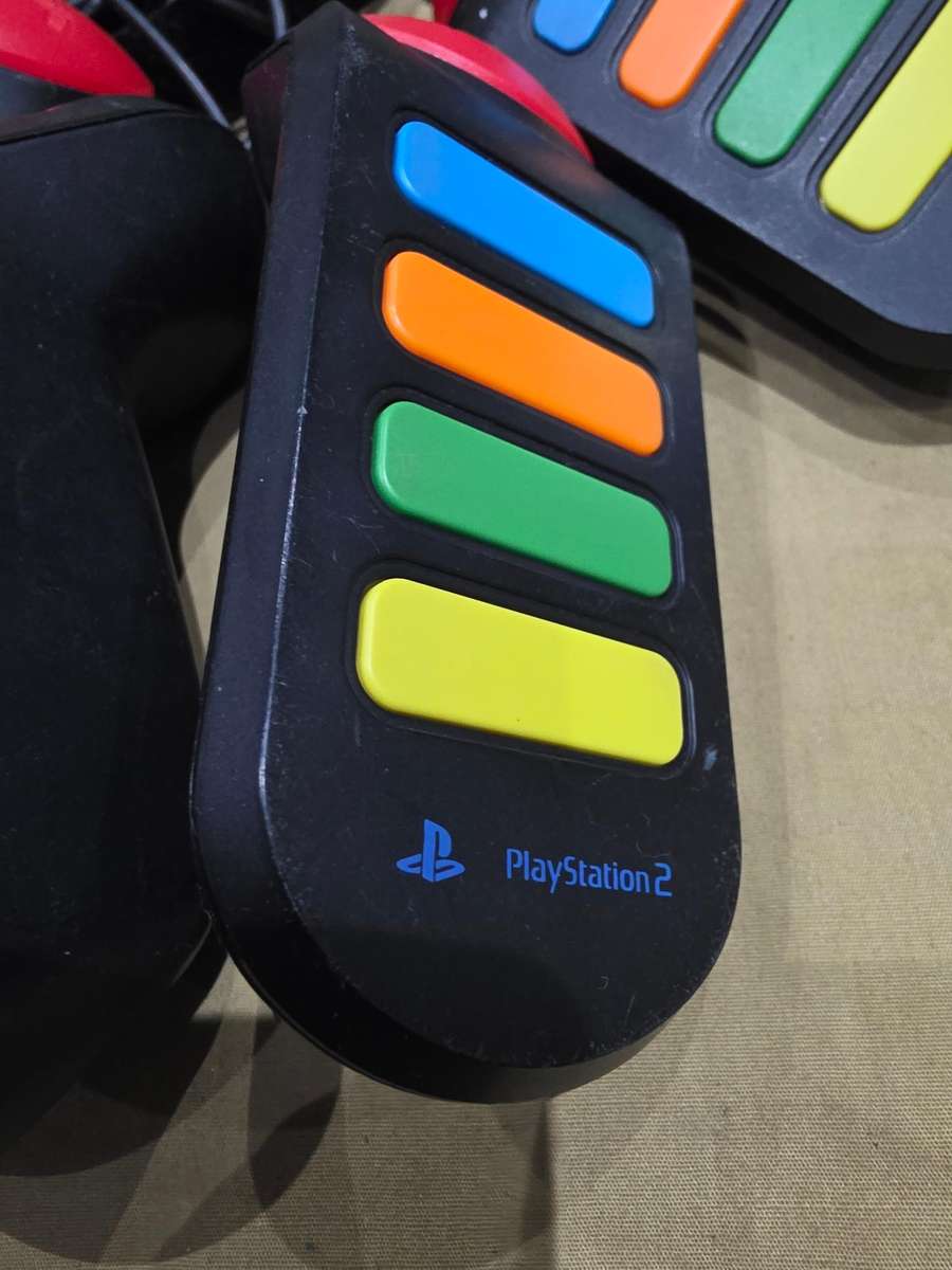 PLAYSTATION 2 BUZZERS