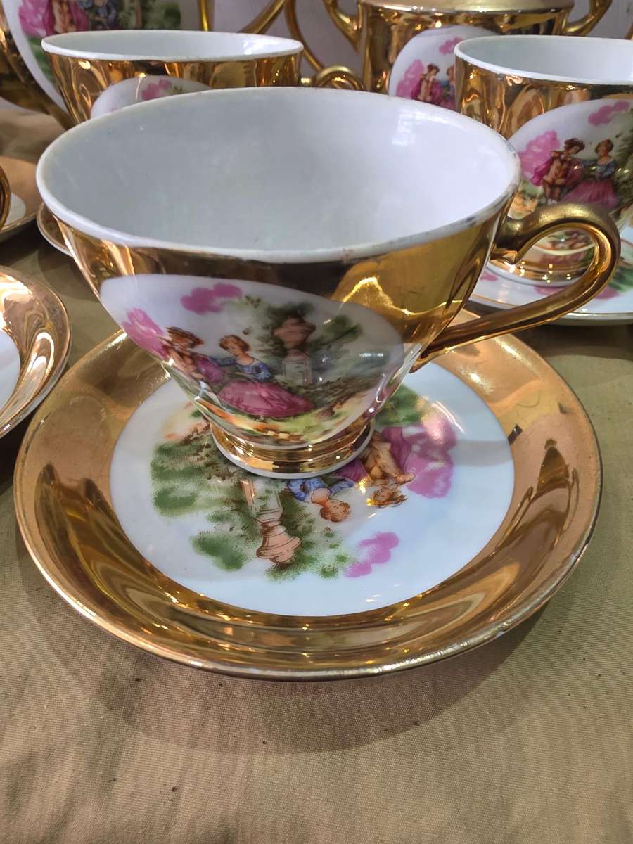 Vintage Couple Scene Tea/Coffee Set - 22 Pieces