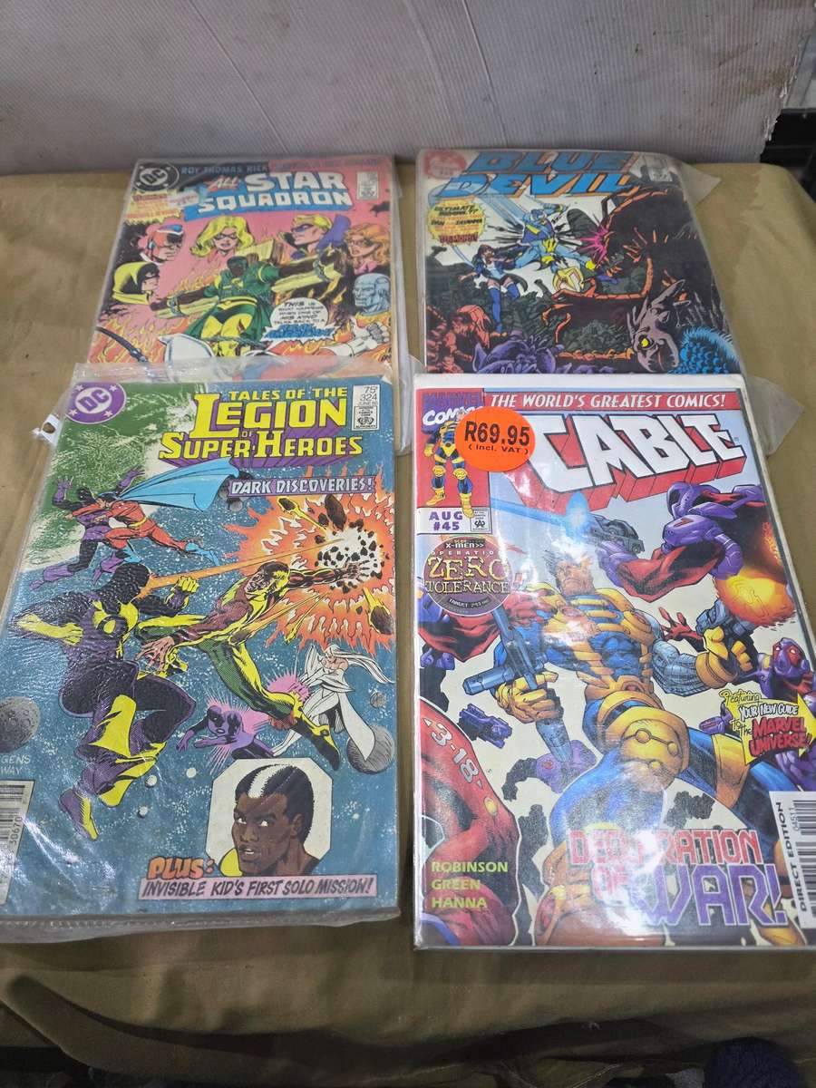 8 X DC/ MARVEL VINTAGE PAPERBACK COMICS