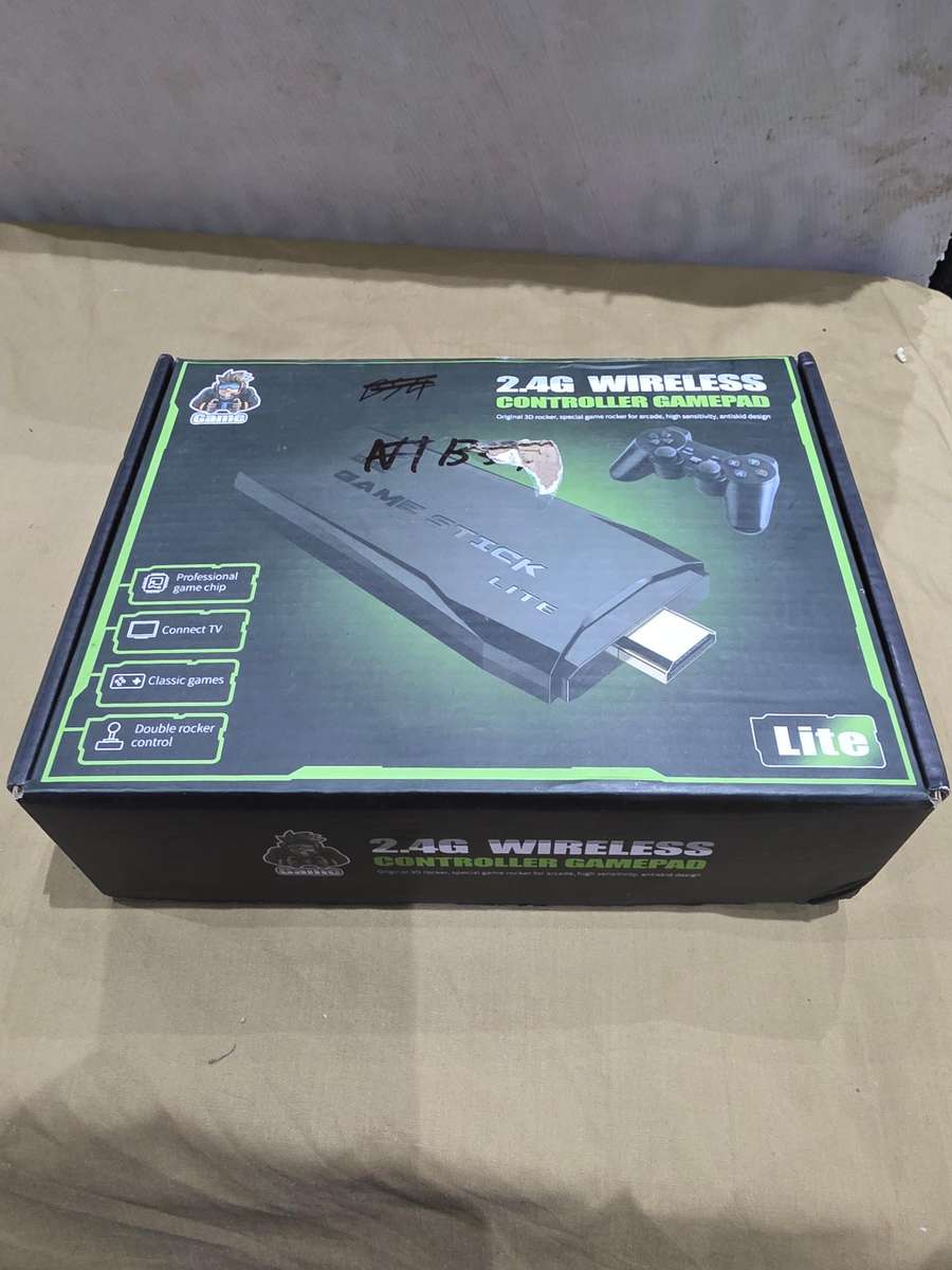 2.4G WIRELESS CONTROLLER GAMEPAD