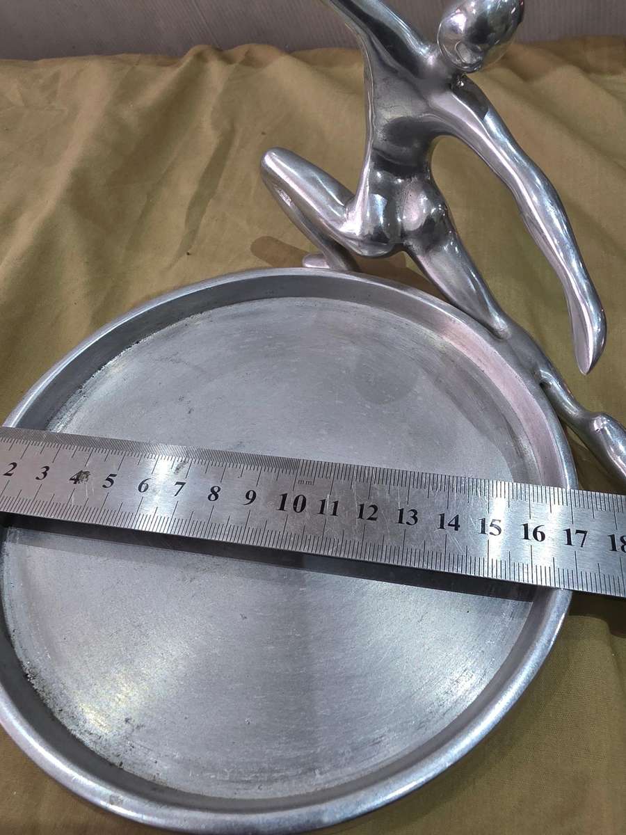 LADY FIGURE PEWTER TRAY( CAROL BOYES STYLE)