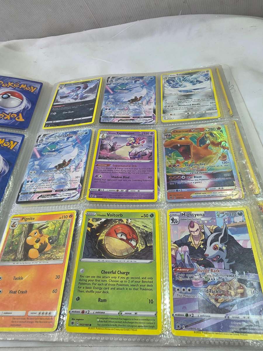 ALBUM OF POKEMAN CARDS