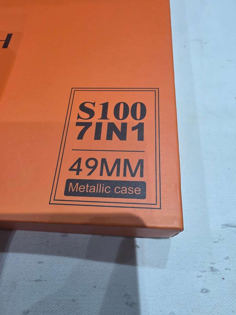 SMART WATCH ULTRA 2 WITH 7 CHANGEABLE STRAPS