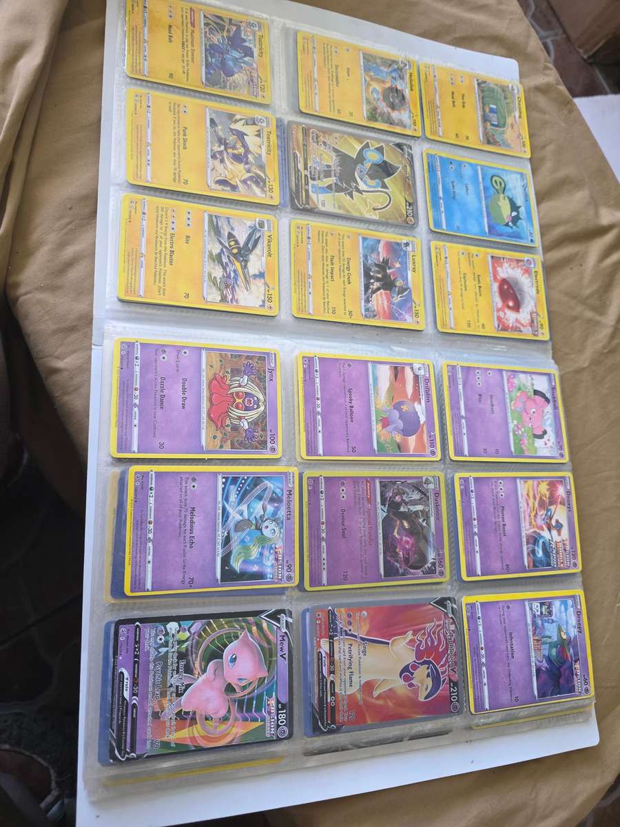 ALBUM OF POKEMAN TDC(126 CARDS)