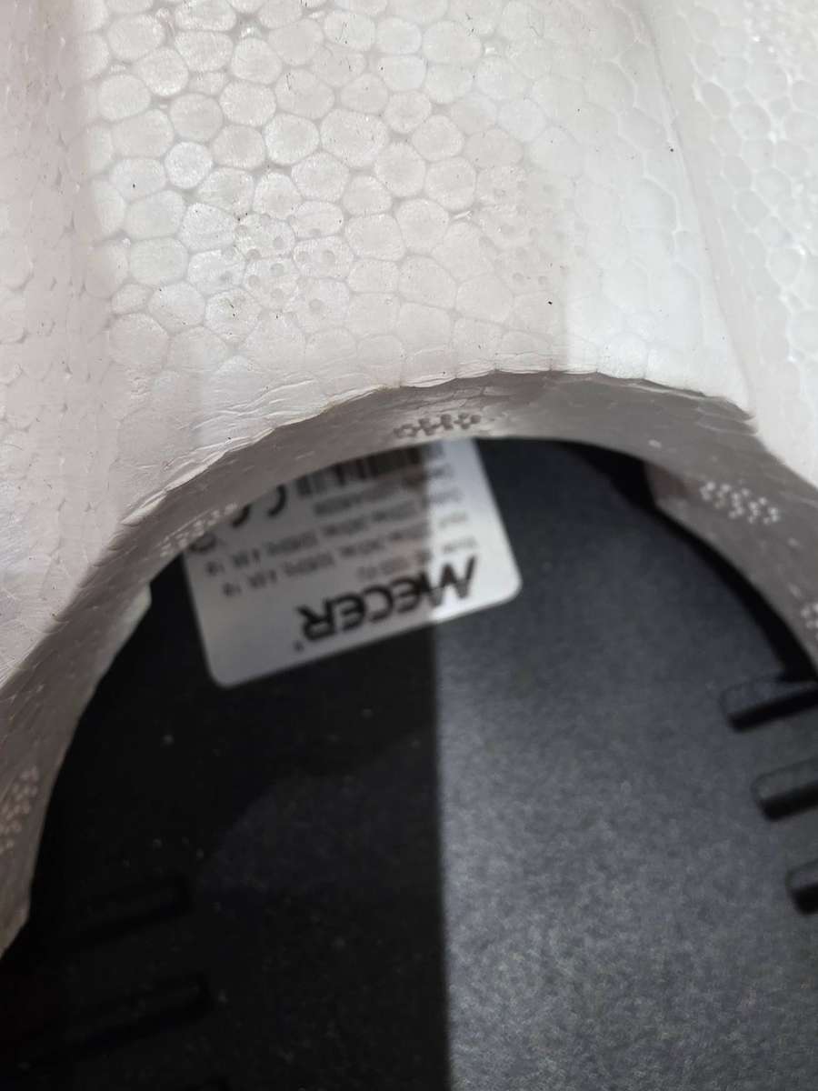 UOS WITH AUTOMATIC VOLTAGE REGULATION