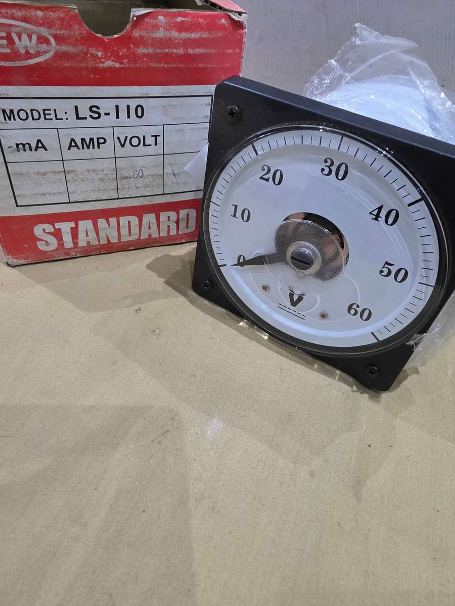 MODEL LS-110 AMP VOLTMETER