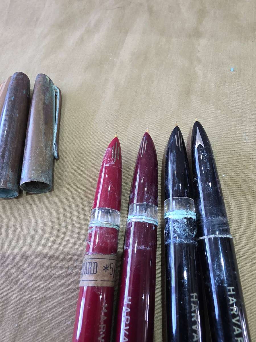 4 X VINTAGE HARVARD FOUNTAIN PENS