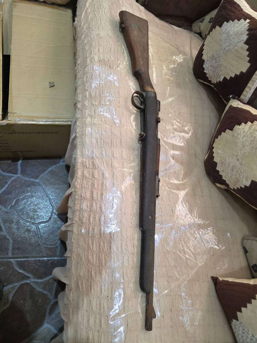 B.S.A.C.E -1898 L.E ,DE ACTIVATED RIFLE