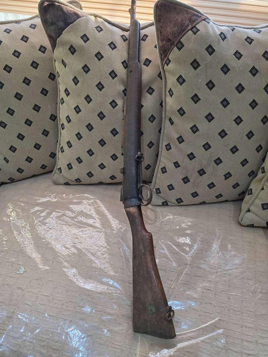 B.S.A.C.E -1898 L.E ,DE ACTIVATED RIFLE