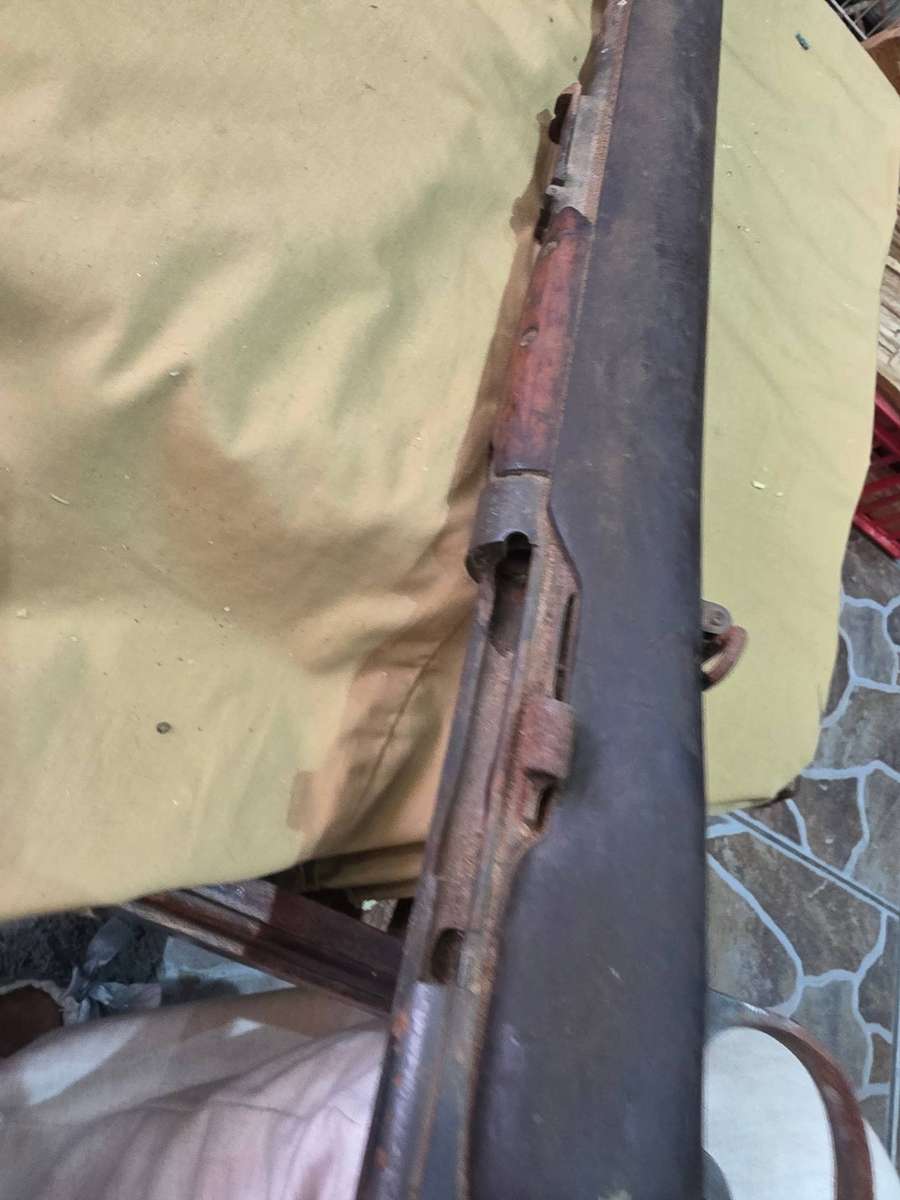 B.S.A.C.E -1898 L.E ,DE ACTIVATED RIFLE