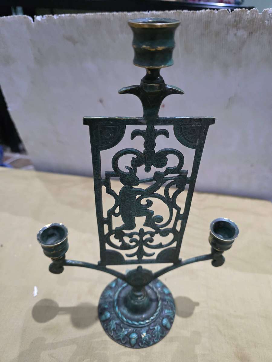 VINTAGE BRASS  CANDLEHOLDER