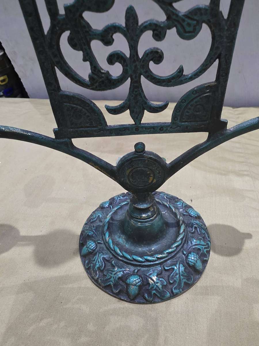 VINTAGE BRASS  CANDLEHOLDER