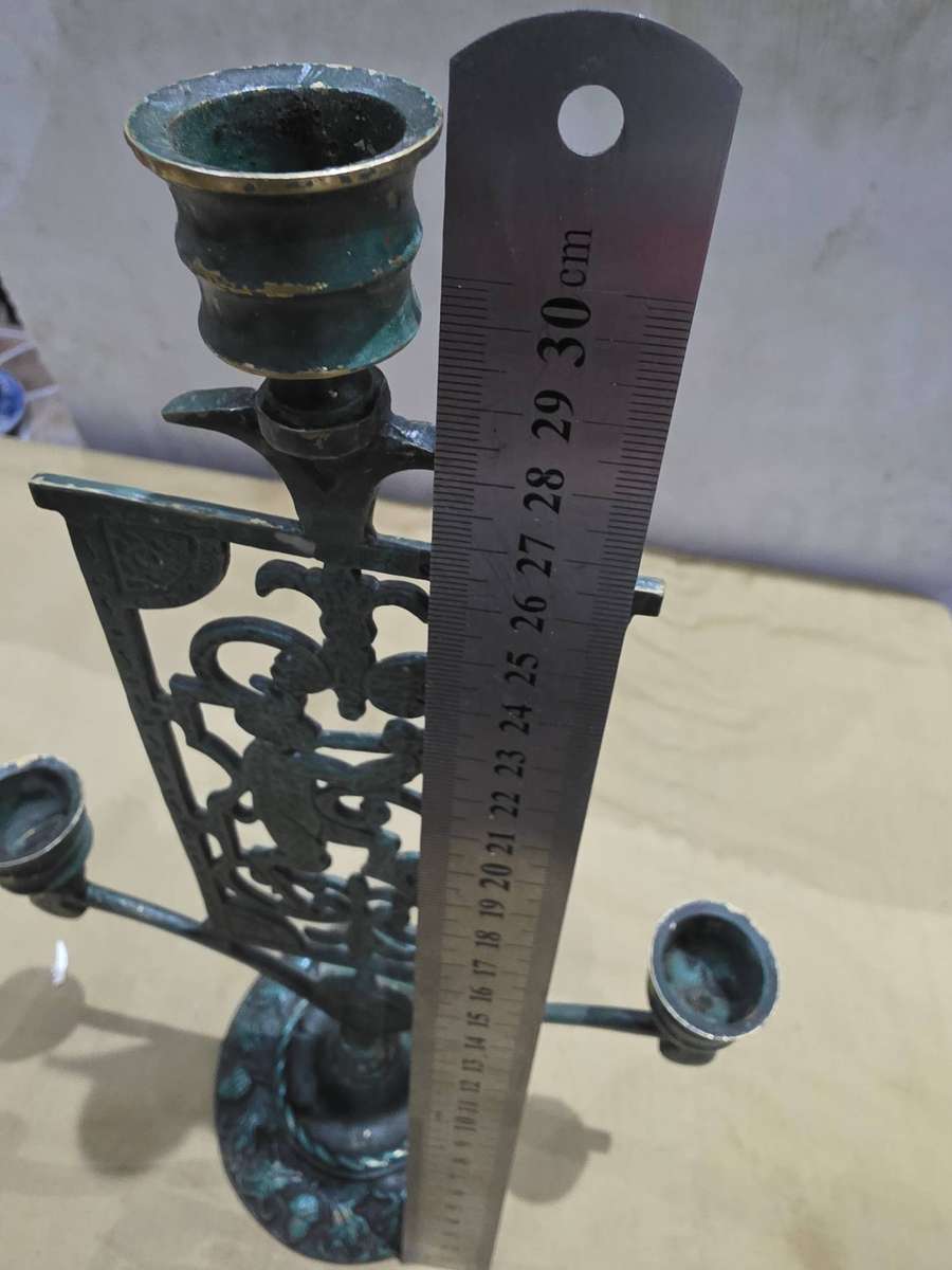 VINTAGE BRASS  CANDLEHOLDER