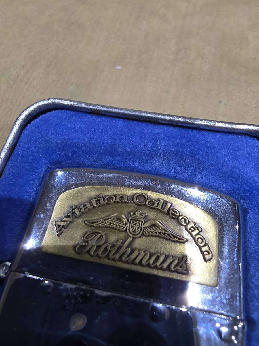 AVIAN COLLECTION ROTHMANS CIGARETTE LIGHTER IN ORIGINAL CASE(UNUSED)
