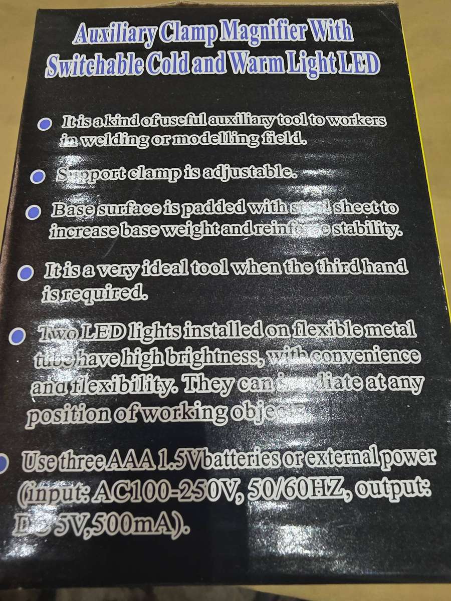 CLAMP MAGNIFIER WITH SWITCHABLE COLD AND WARM LED LIGHT