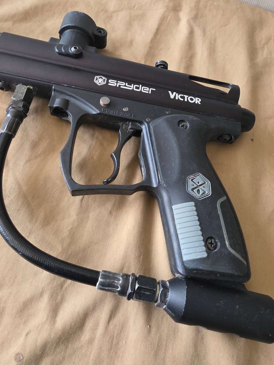 SPYDER VICTOR PAINTBALL GUN