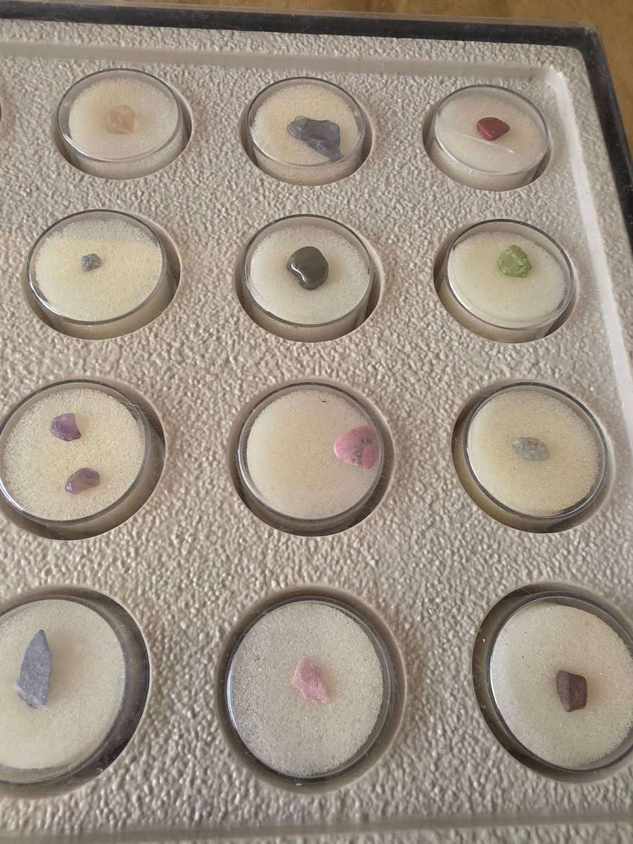 20 x MIXED LOT GEMSTONE COLLECTION