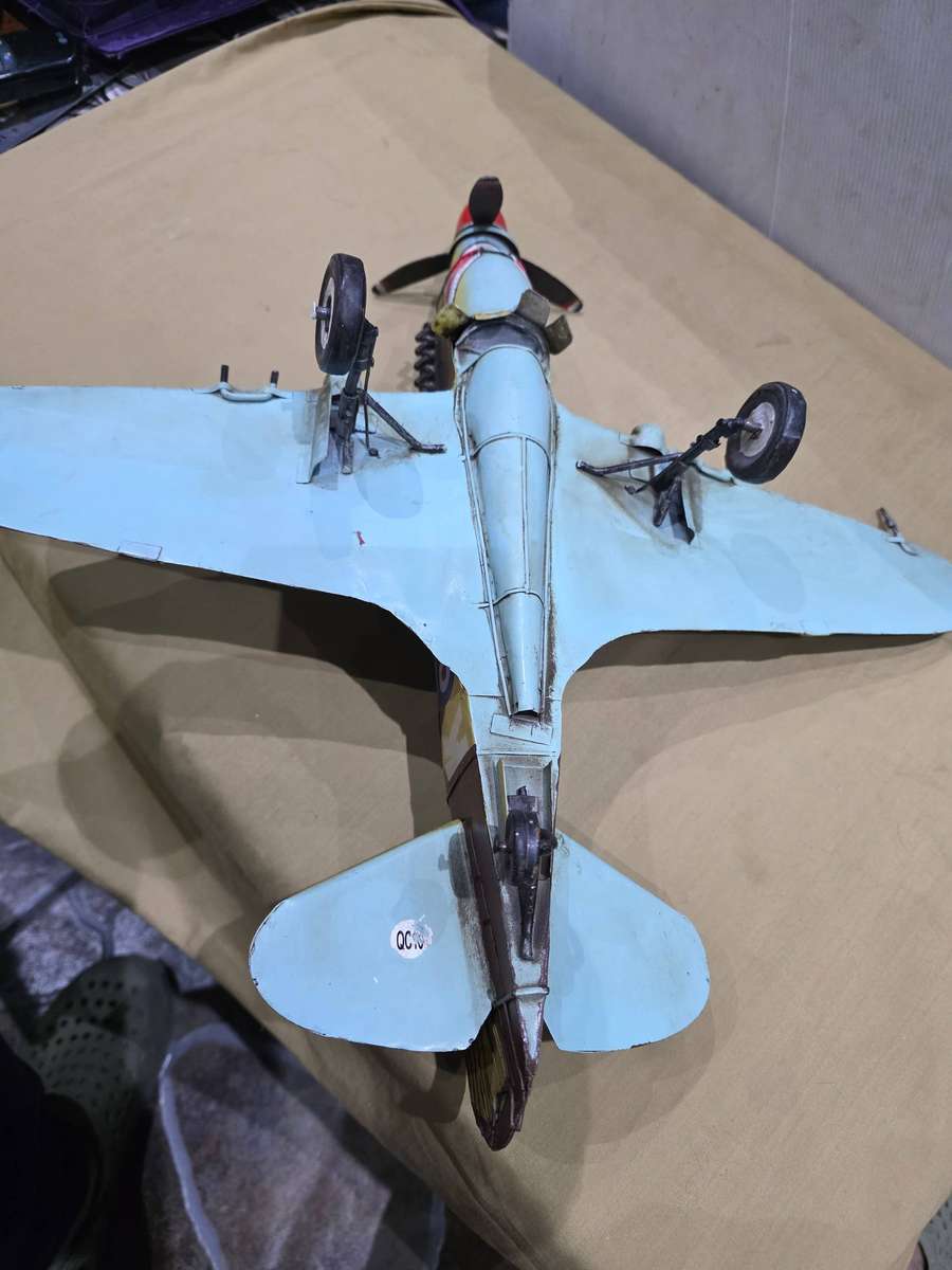 BRITISH P40 WARHAWK FIGHTER PLANE( 44CM LENGTH-13CM HEIGHT)TIN METAL