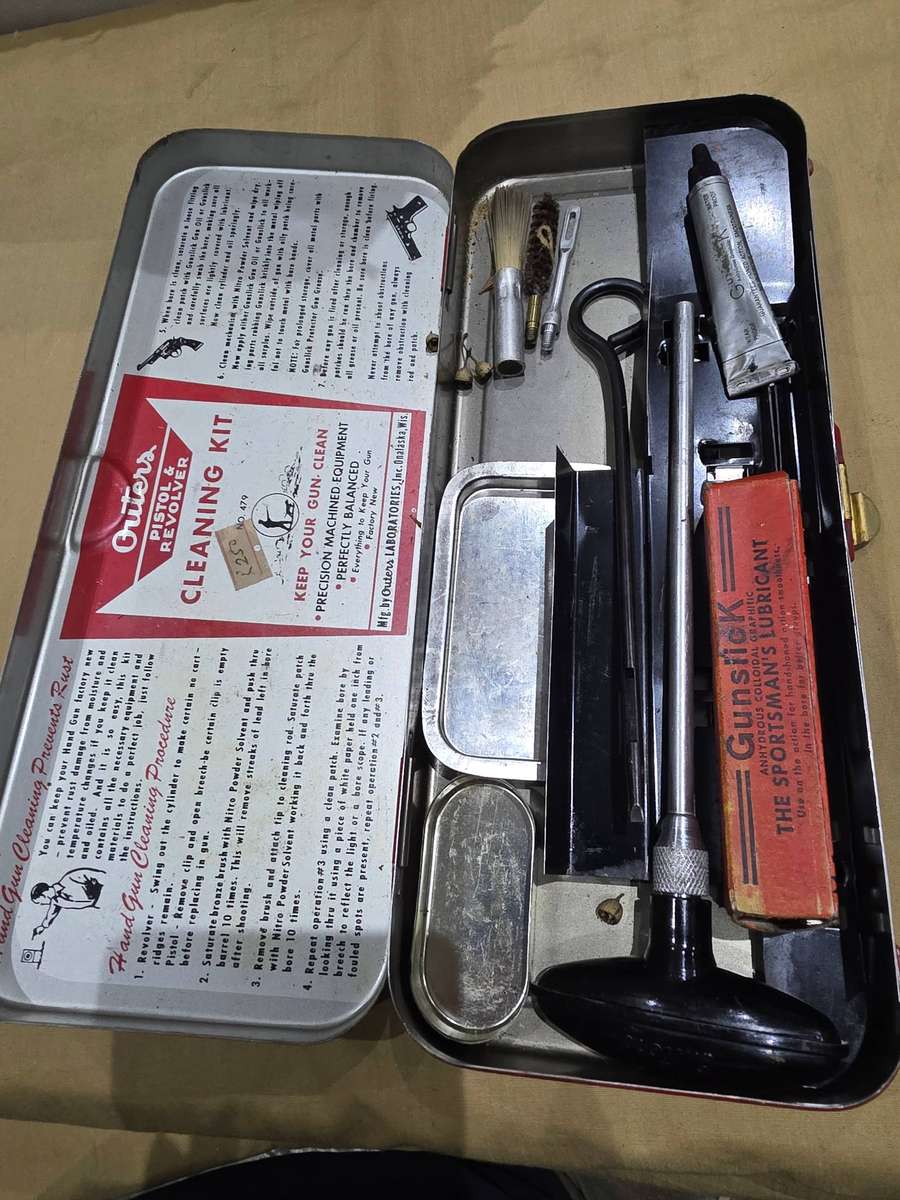 VINTAGE GUN CLEANING KIT