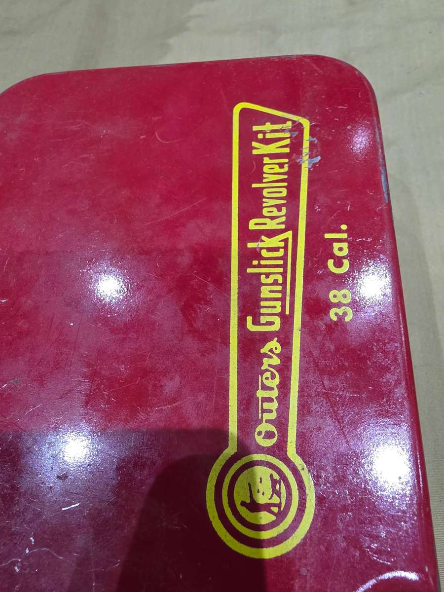 VINTAGE GUN CLEANING KIT