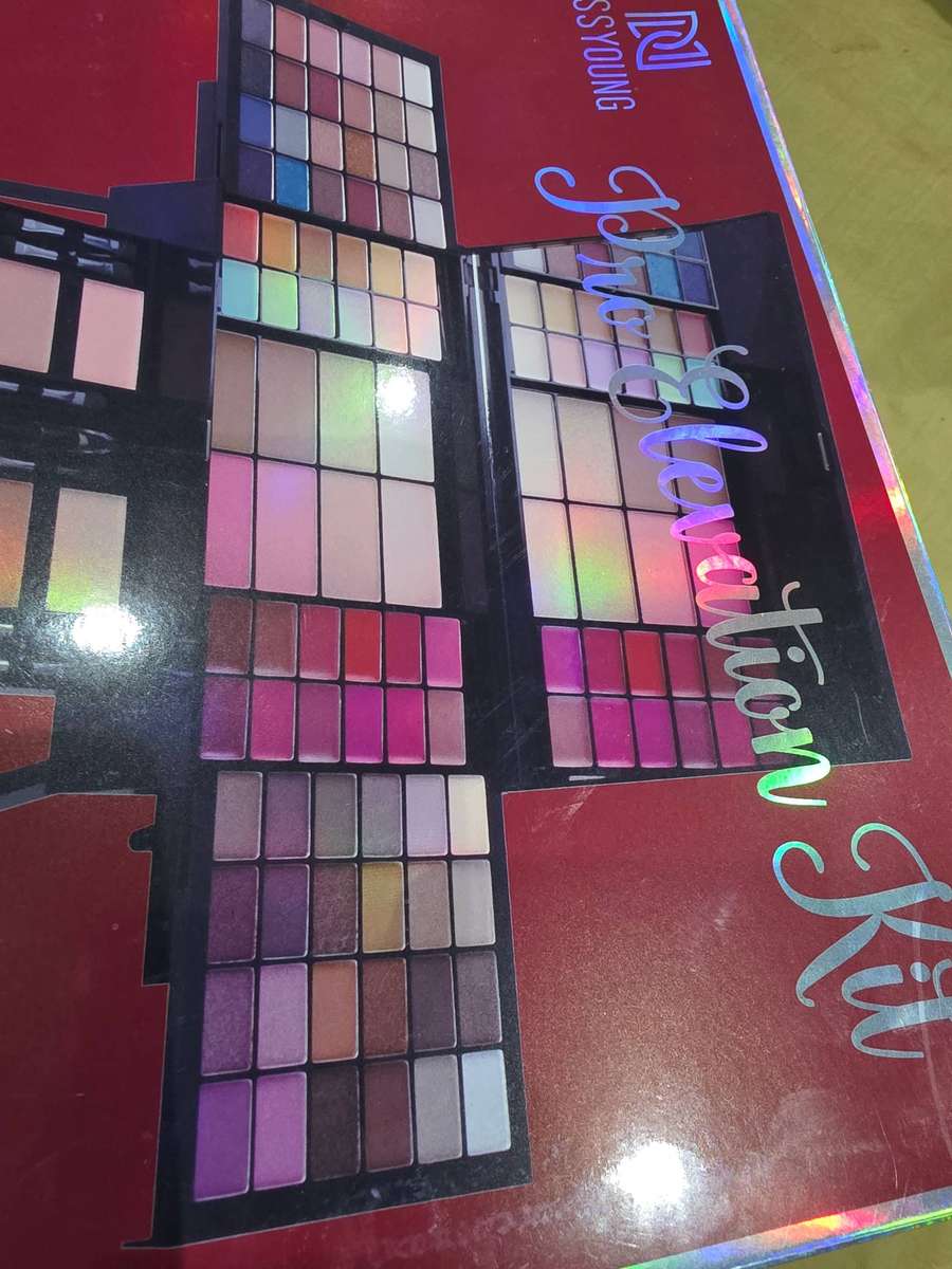 MISS YOUNG PRO ELEVATION MAKEUP KIT(96 PIECE)