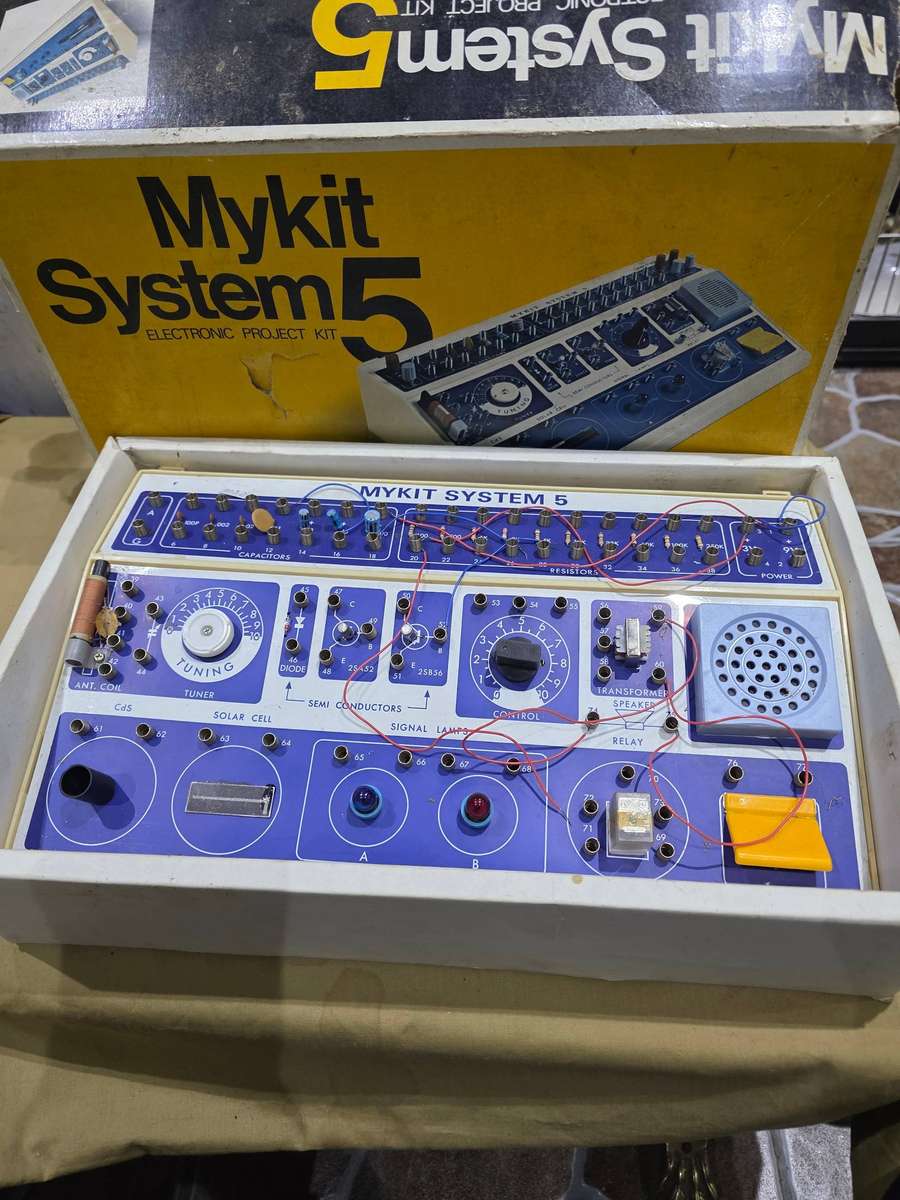 MY KIT SYSTEM(ELECTRONIC PROJECT KIT)UNUSED-38 X 22CM