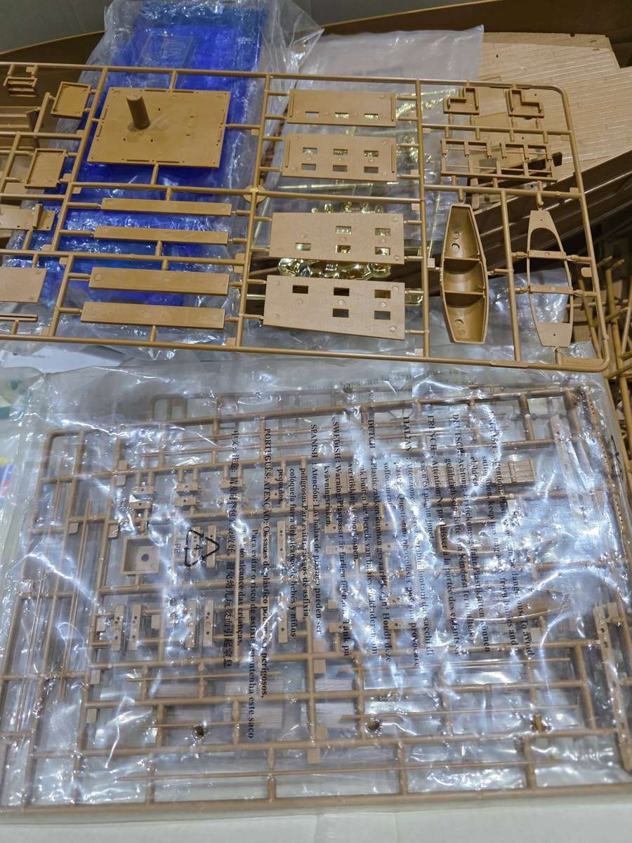 CHINESE Q405-1430 MI.G DYNASTY CHENGHO SAILSHIP TO BUILD(60CM LENGTH)