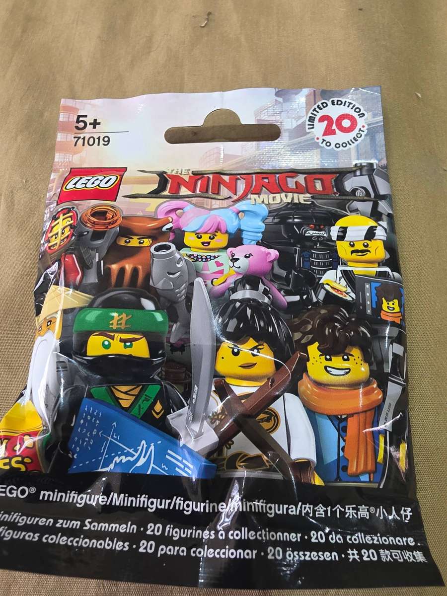 LIMITED EDITION LEGO MINFIGIRE (THE NINJAGO MOVIE)