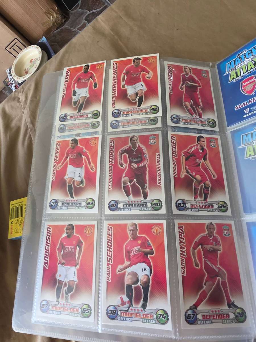 OVER 90 DIFFERENT MATCH ATTAX COLLECTABLE CARDS WITH ALBUM