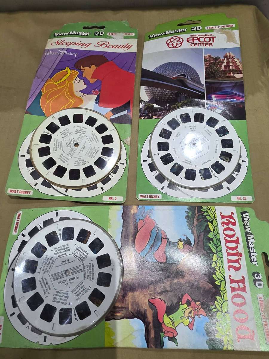 VIEWMASTER SLIDE VIEWER INCL.NUMEROUS COLLECTABLE SLIDES(MOST UNOPENED SLIDES)