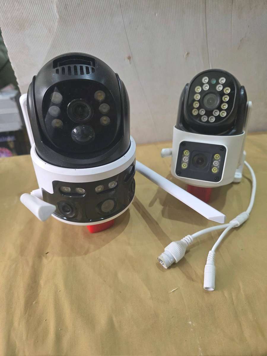 2 X CCTV WIFI CAMERAS-SEE DESCRIPTION