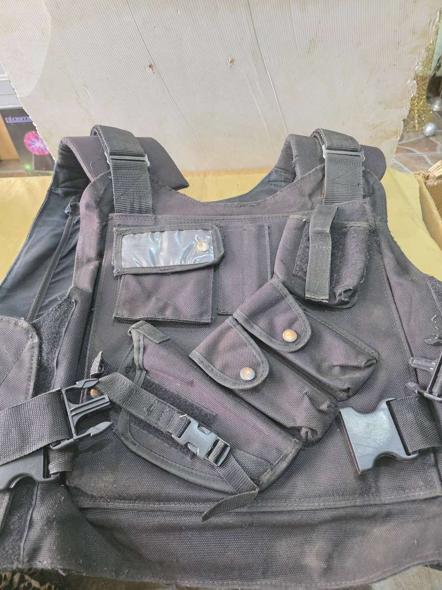 Adult Tactical Vest (XL)