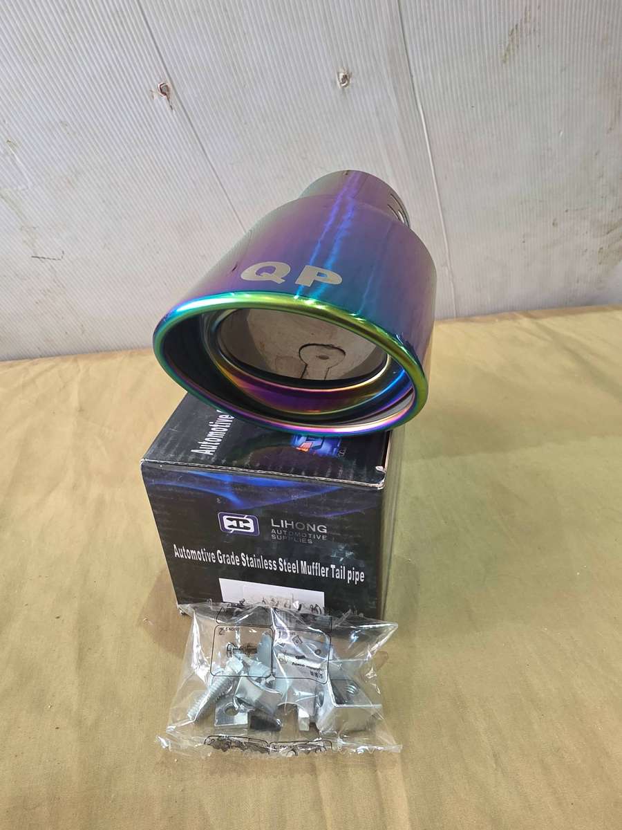 AUTOMATIVE GRADE STAINLESS STEEL MUFFLER TAIL PIPE(ADJUSTABLE CLAMPSTO FIT ANY CARS)