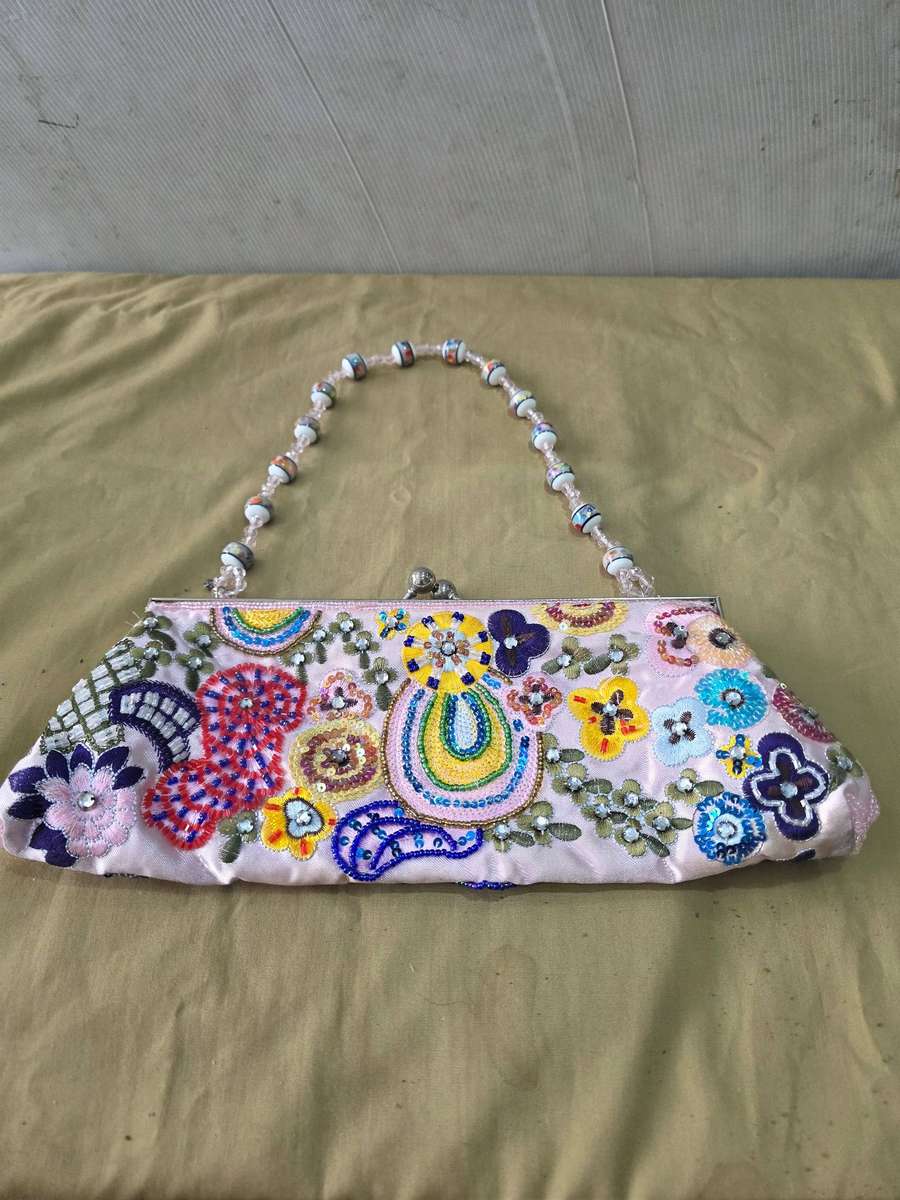 VINTAGE SATIN SEQUENCE LADIES CLUTCH BAG